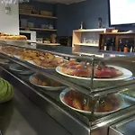 ゲストハウス Oasis サモラ